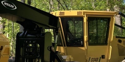 Spacious Operator's Cab