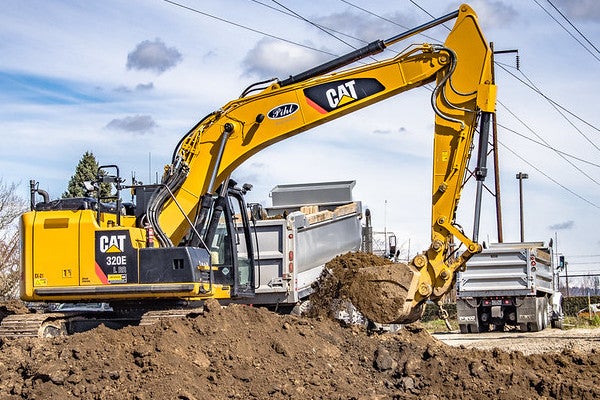 Cat Medium Excavator working in Hillsboro Oregon