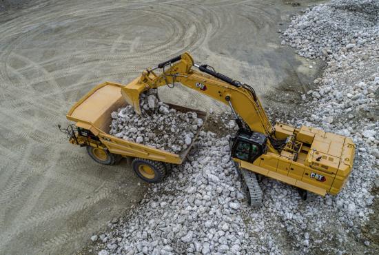 Standard Cat Payload on the Cat 395 hydraulic excavator makes production easy to track.