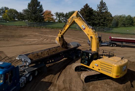 Built-in reliability coupled with Cat Payload make the 340 a perfect choice for truck loading. Built-in reliability coupled with Cat Payload make the 340 a perfect choice for truck loading.