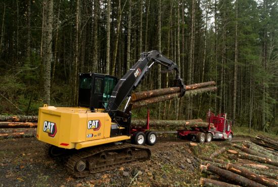 With 10% increased swing torque, the Cat FM538 can move timber quickly. With 10% increased swing torque, the Cat FM538 can move timber quickly.
