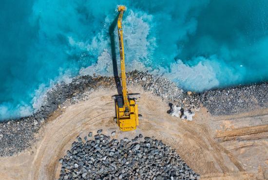 The 395 LRE excels in ultimate long-distance dredging, ditch cleaning, settling pond clean-out, waterway and canal maintenance, and vegetation control. The 395 LRE excels in ultimate long-distance dredging, ditch cleaning, settling pond clean-out, waterway and canal maintenance, and vegetation control.