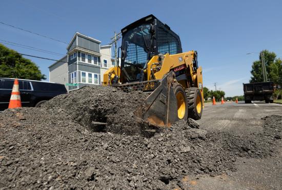 250 Skid Steer Loader 250 Skid Steer Loader