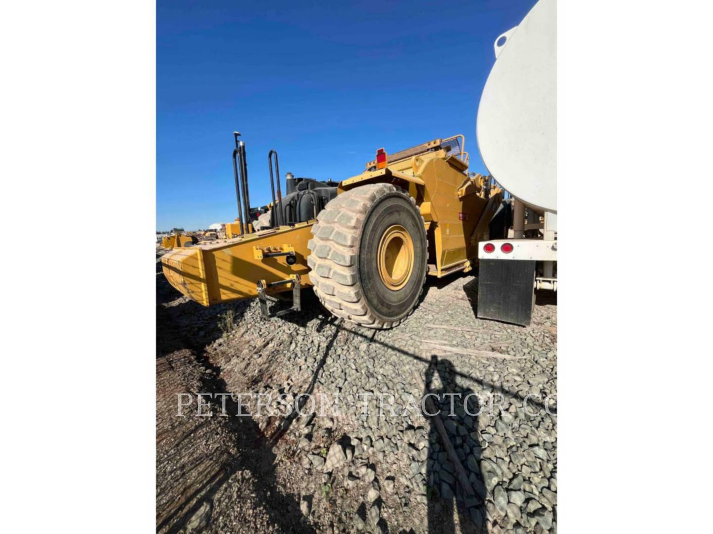 2019 CAT 623K SCRAPER