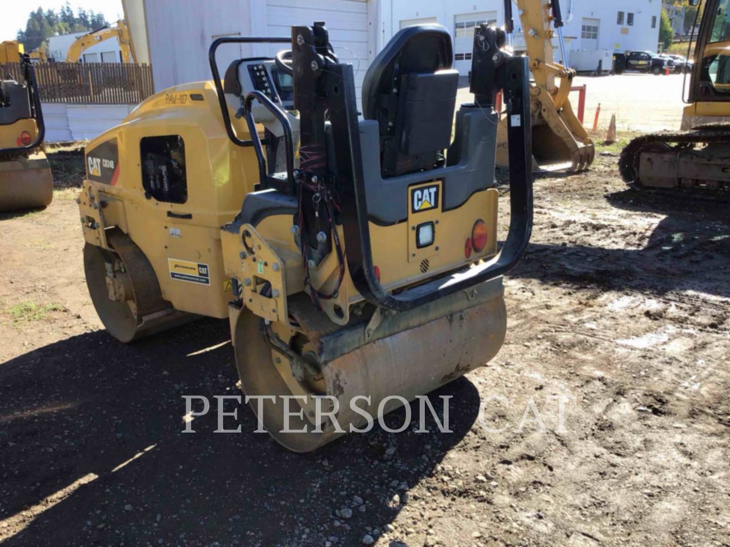 2020 CAT CB24B