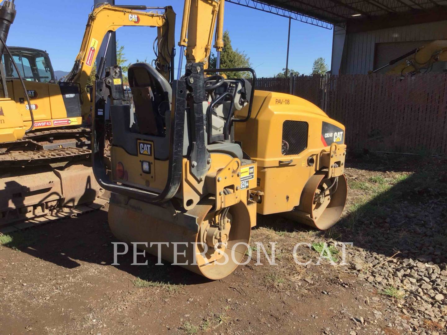 2020 CAT CB24B