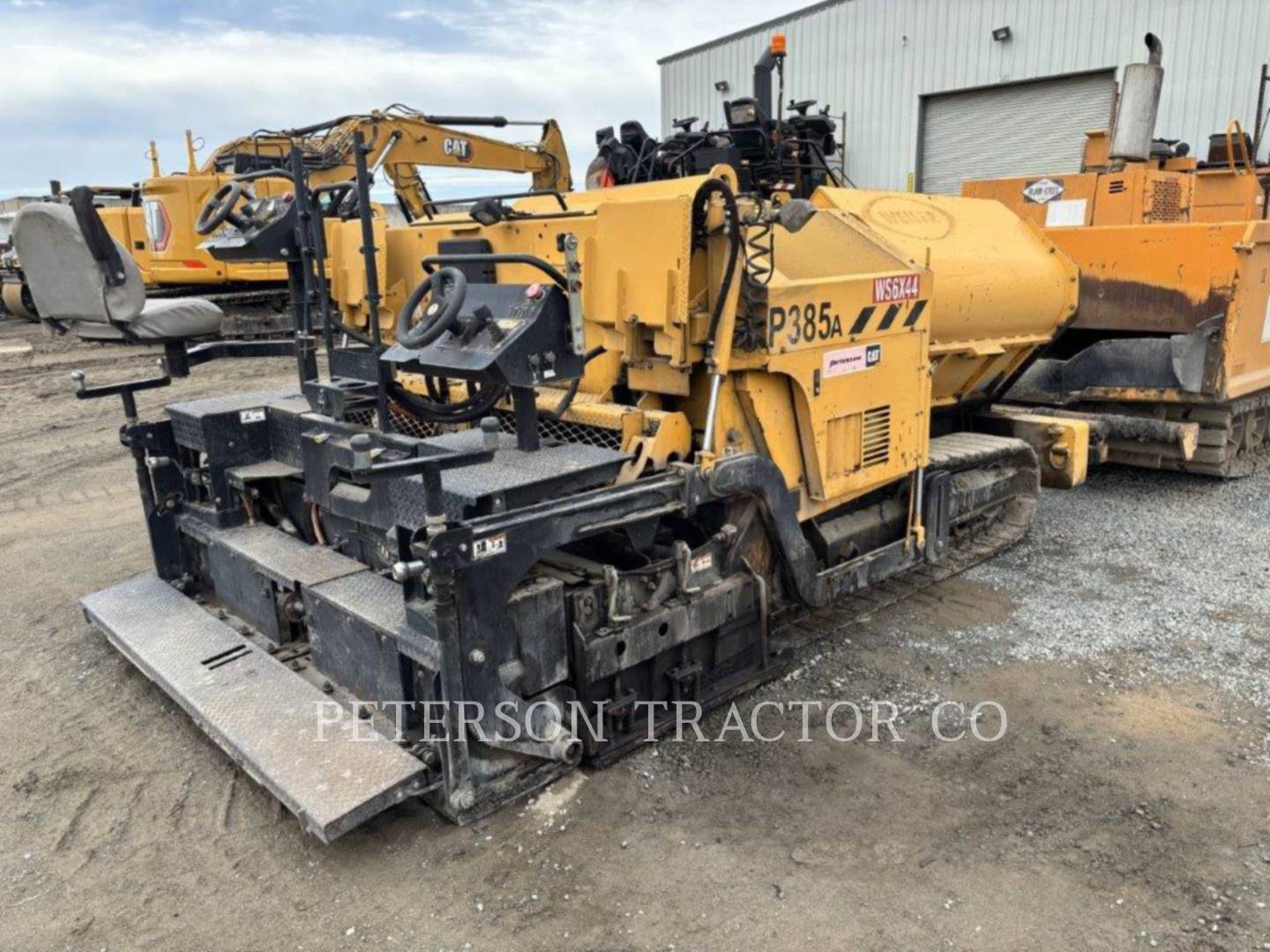 2015 WEILER P385A ASPHALT PAVER