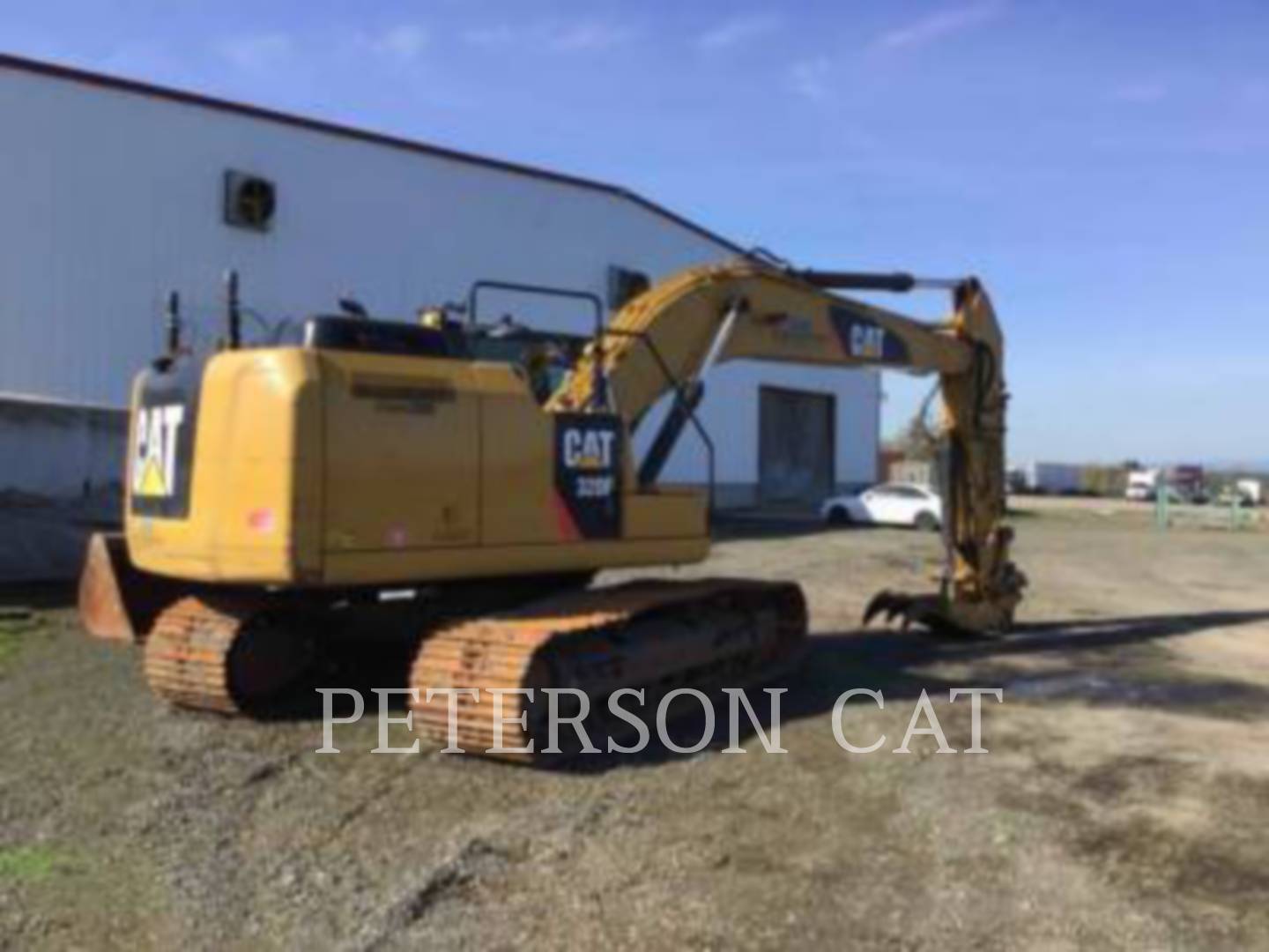 2017 CAT 320F