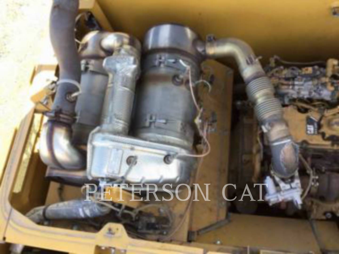 2017 CAT 320F